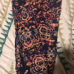 BNWOT OS LEGGINGS